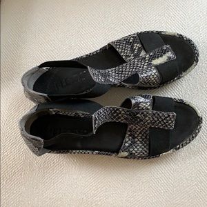 The flex sandal from Charleston shoes